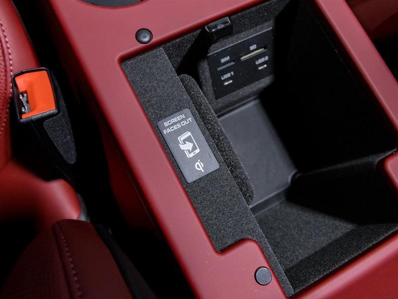 2026 Porsche Macan  Photo