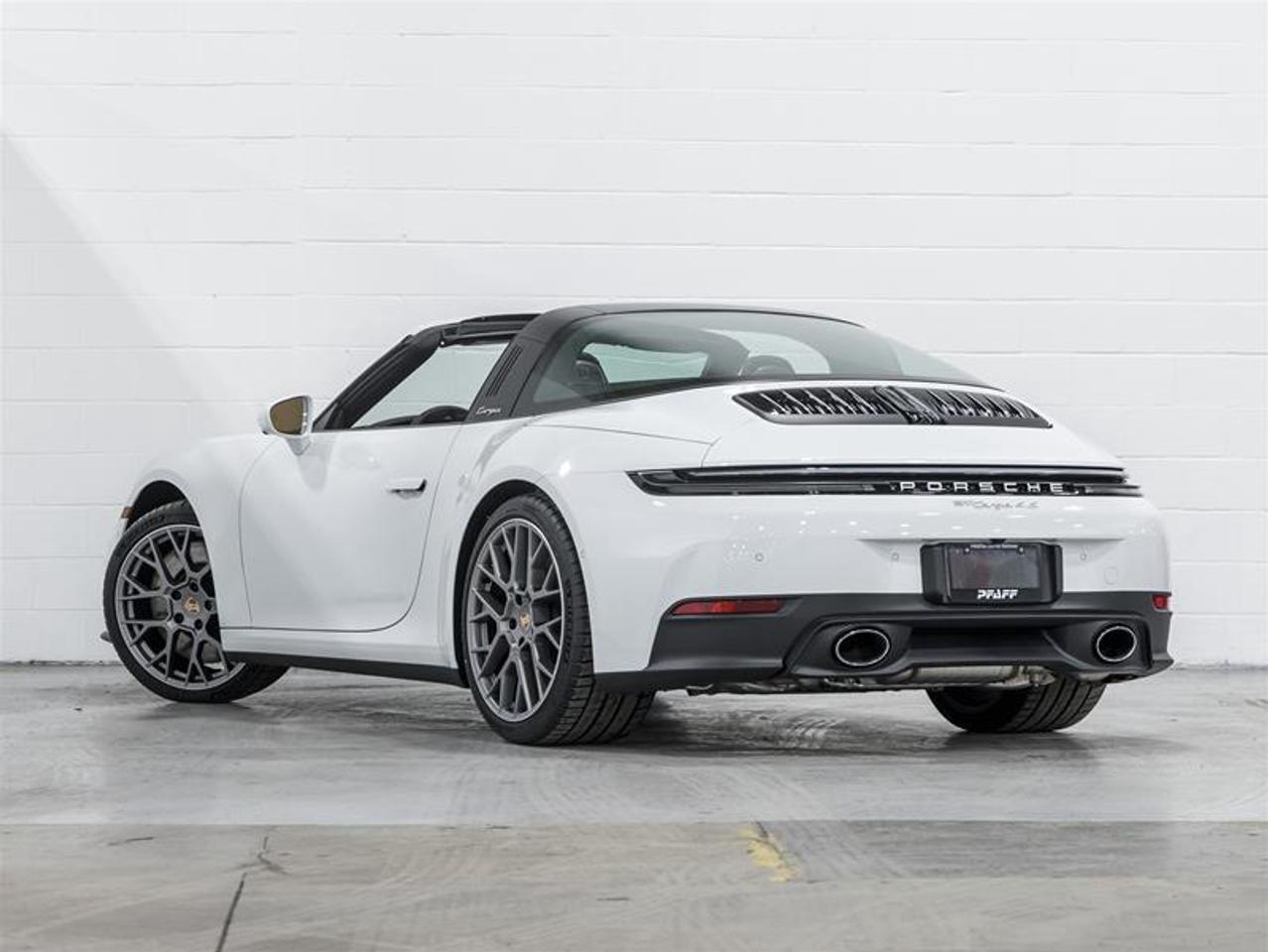 2026 Porsche 911  Photo
