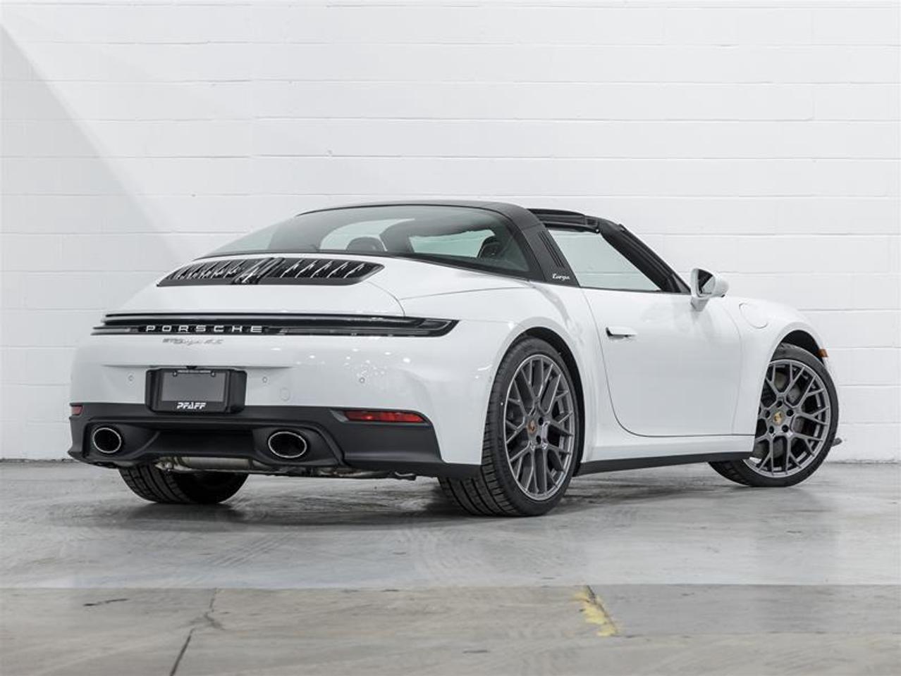 2026 Porsche 911  Photo