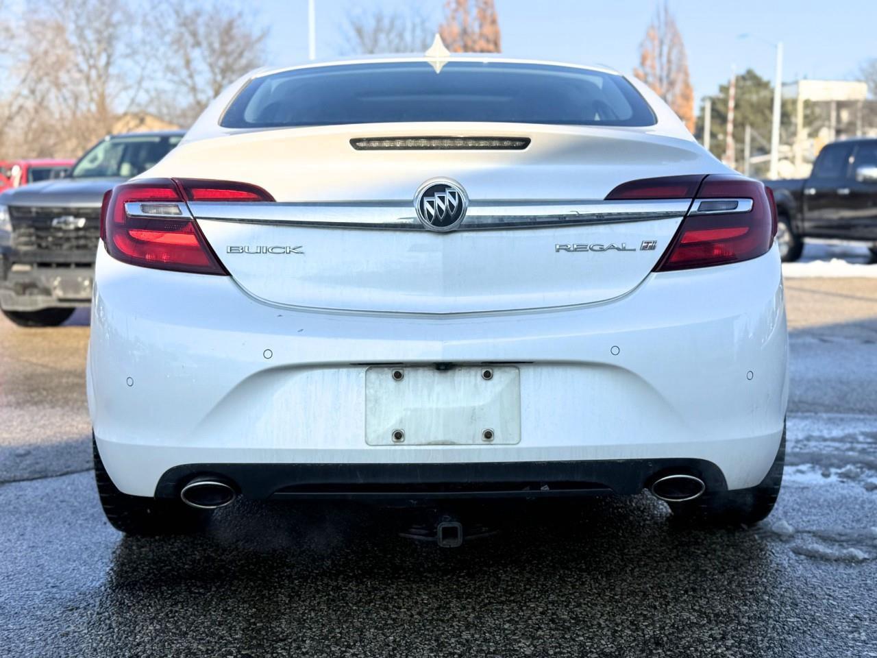 2017 Buick Regal Premium I 4dr Front-Wheel Drive Sedan Photo3