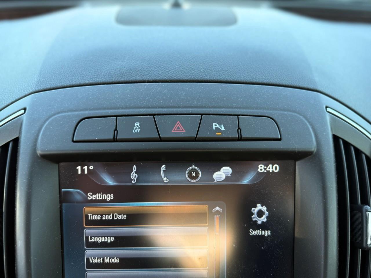 2017 Buick Regal Premium I 4dr Front-Wheel Drive Sedan Photo