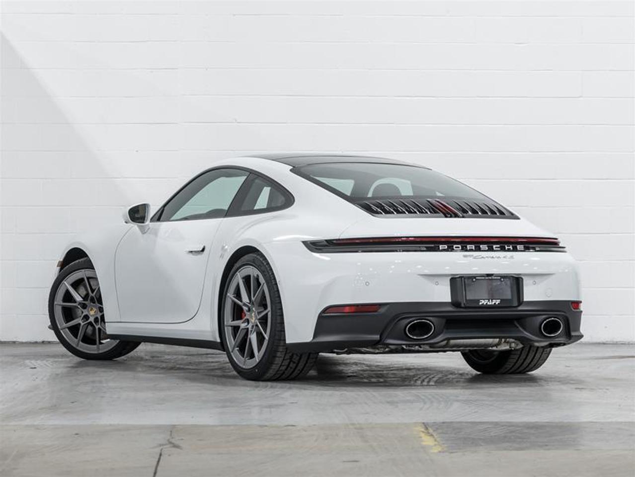 2026 Porsche 911  Photo