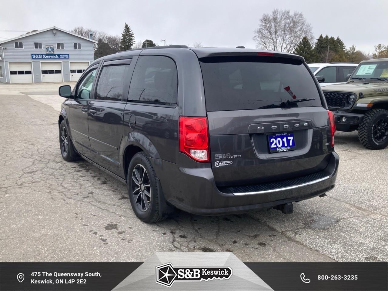 2017 Dodge Grand Caravan GT Passenger Van Photo2