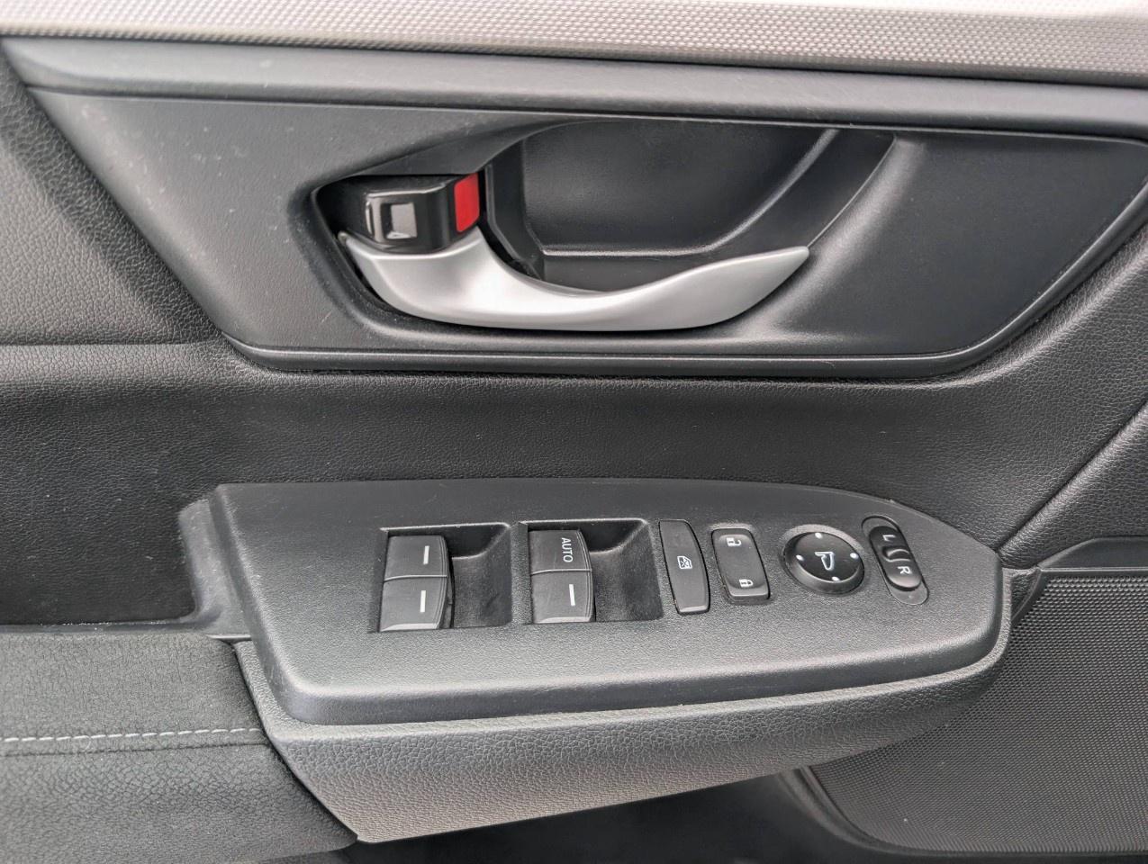 2018 Honda CR-V LX 2WD Photo