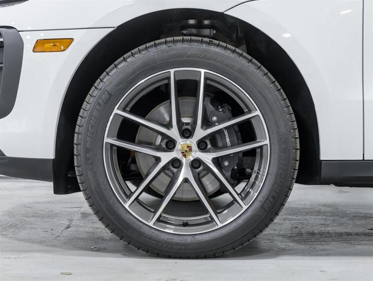 2026 Porsche Macan  Photo