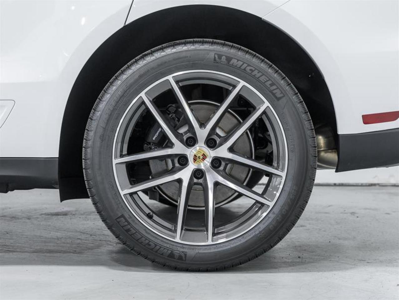 2026 Porsche Macan  Photo