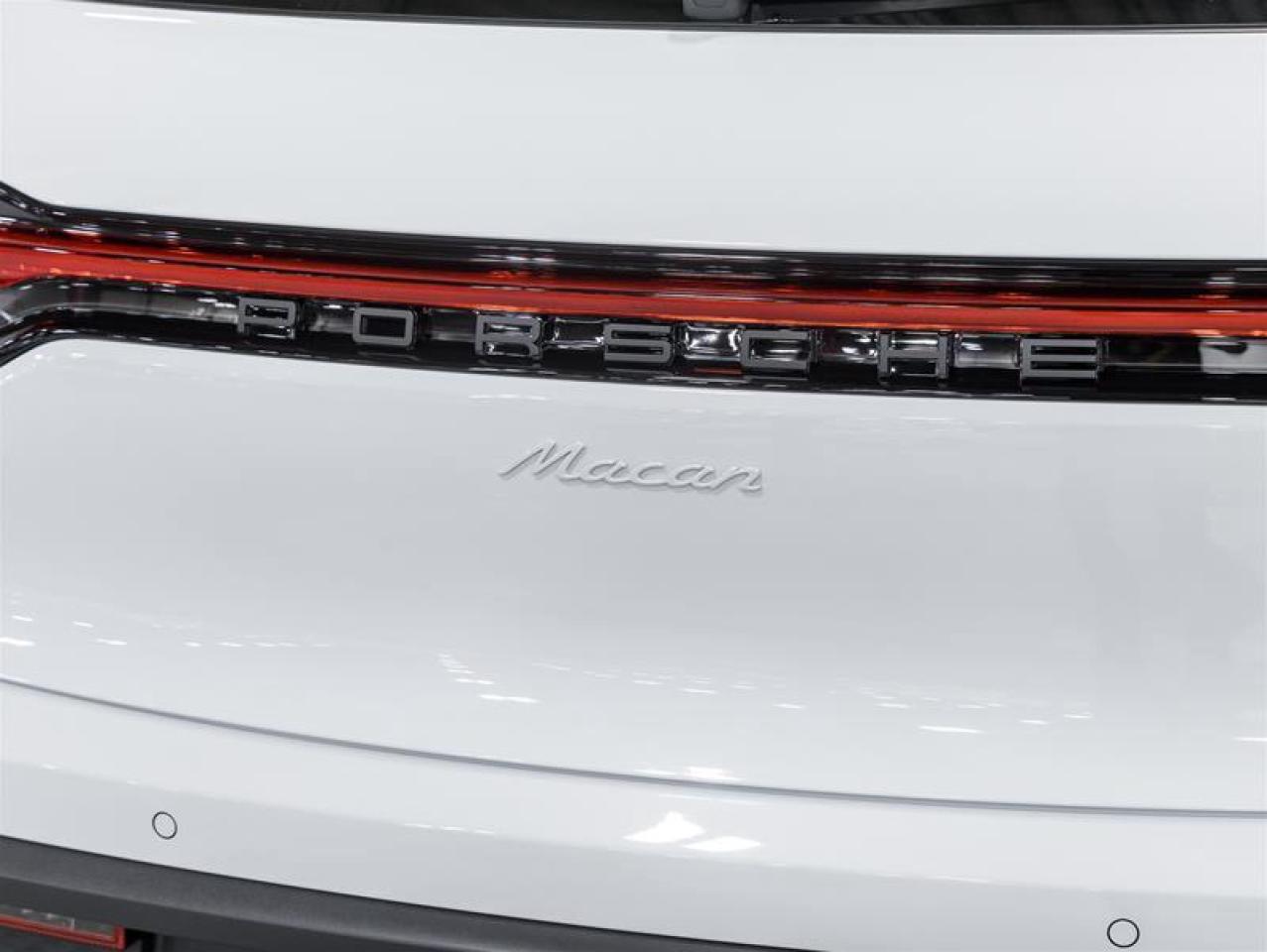 2026 Porsche Macan  Photo