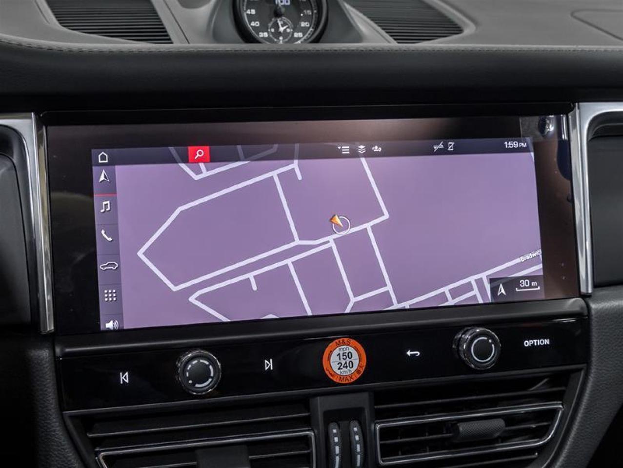 2026 Porsche Macan  Photo