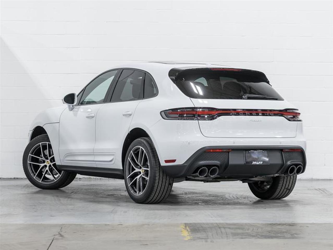 2026 Porsche Macan  Photo