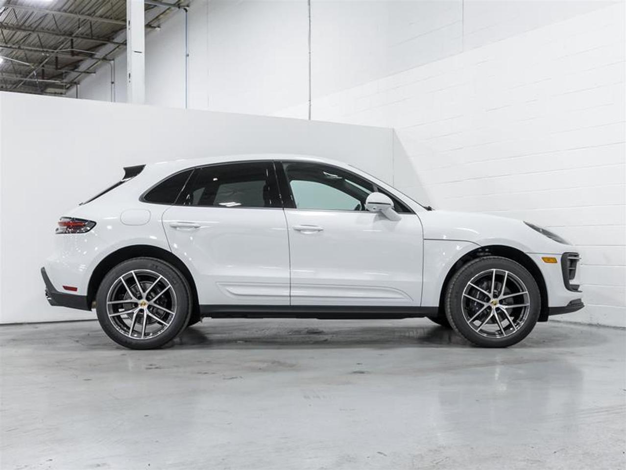 2026 Porsche Macan  Photo