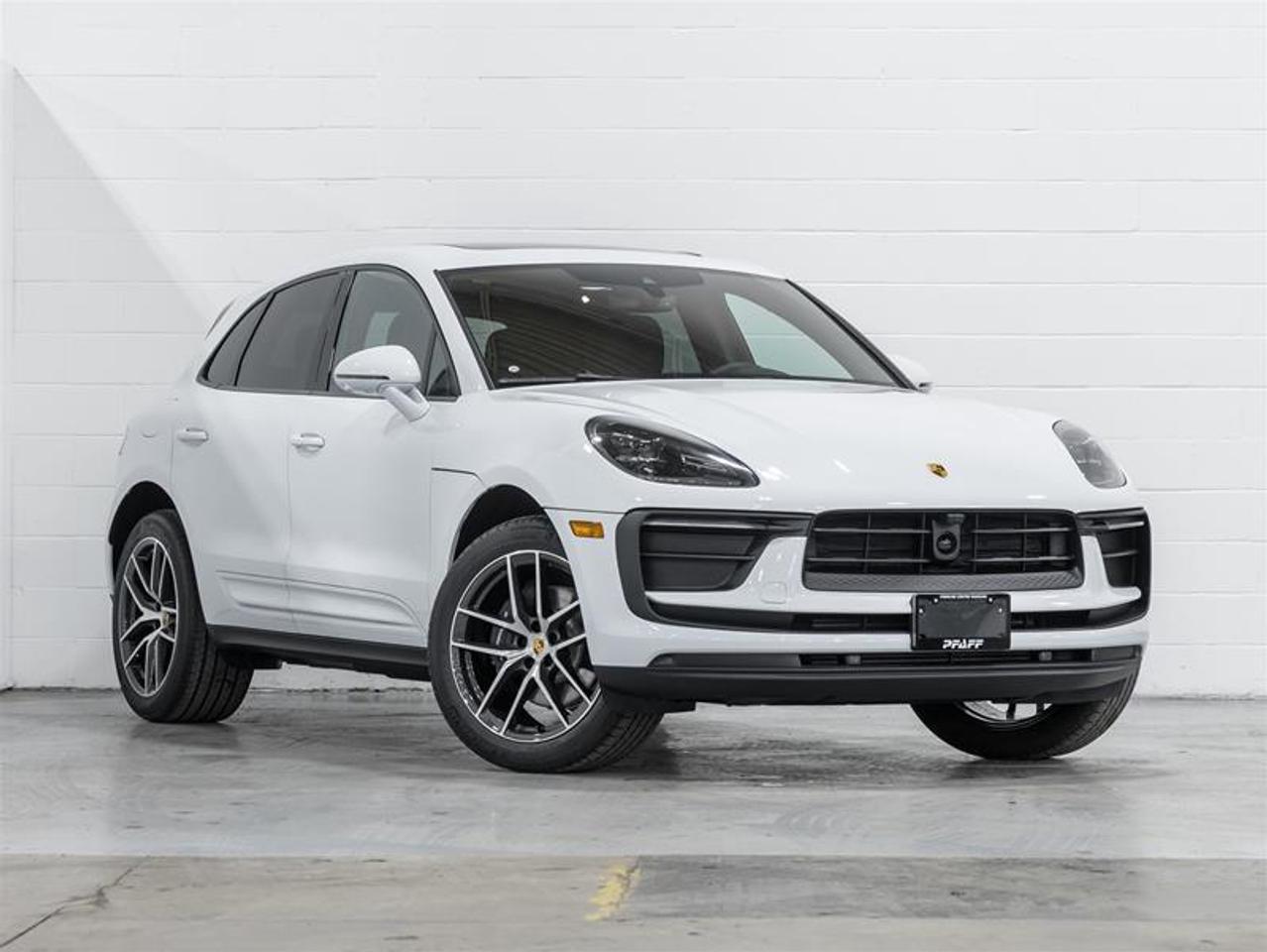 2026 Porsche Macan  Photo