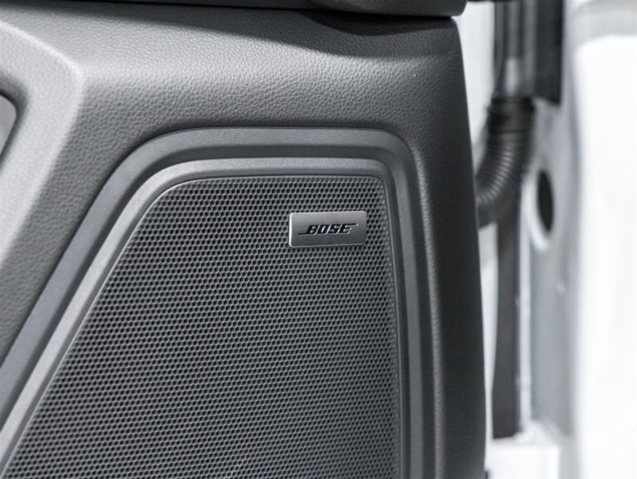 2026 Porsche Macan  Photo