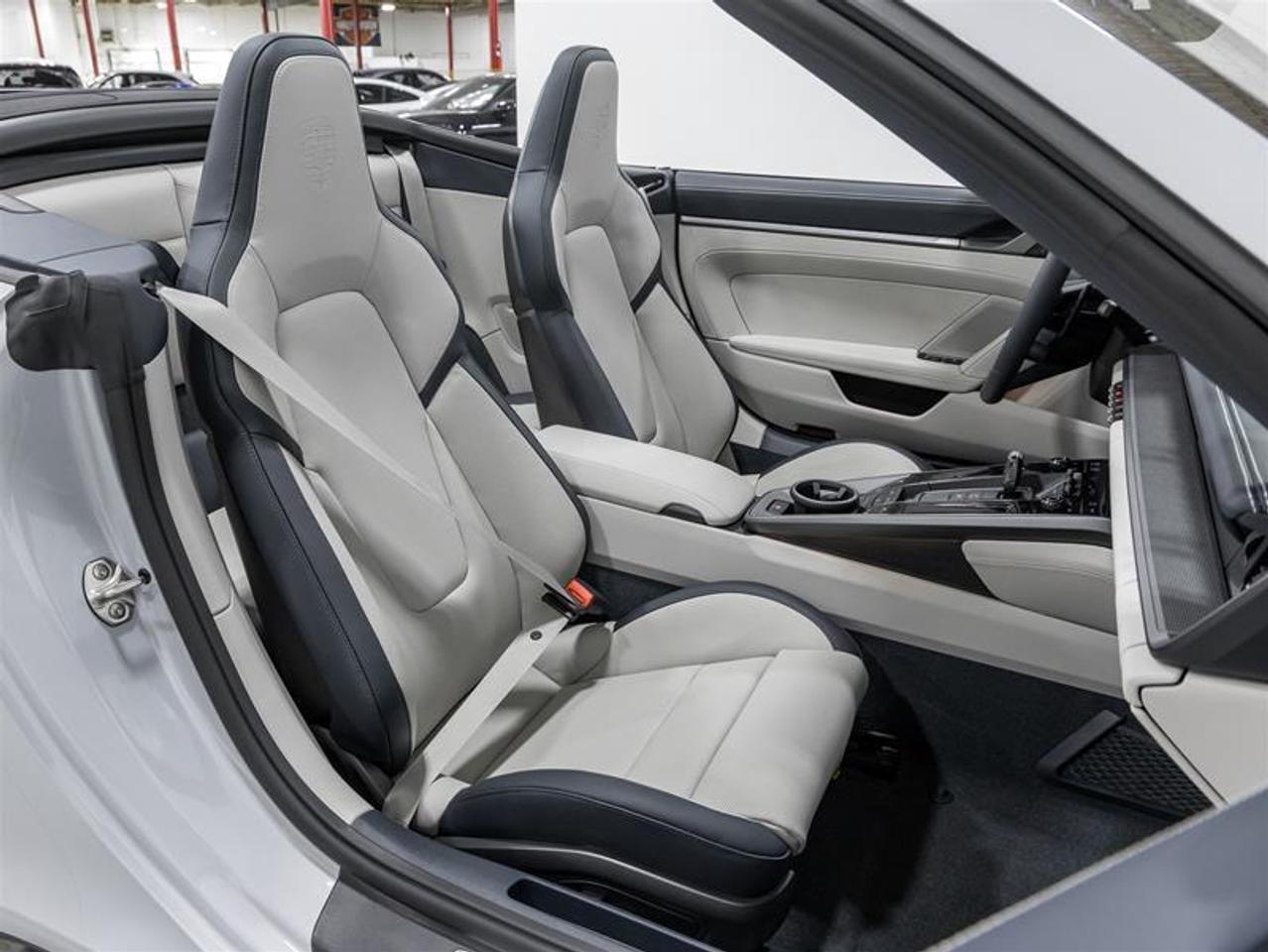 2026 Porsche 911  Photo