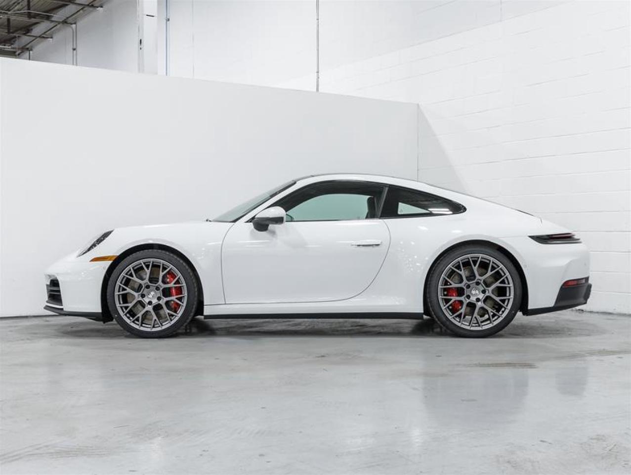 2026 Porsche 911  Photo3