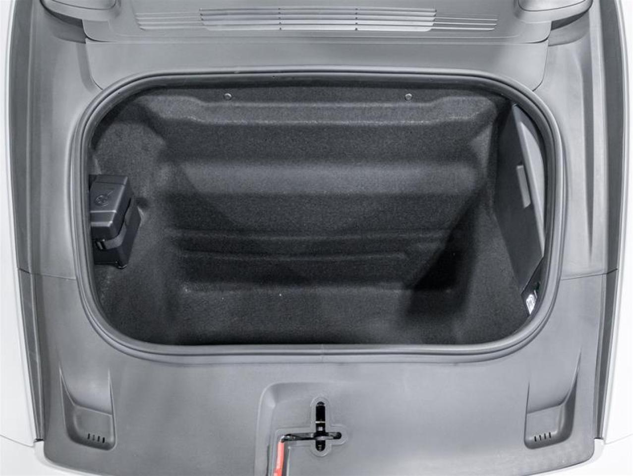 2026 Porsche 911  Photo2