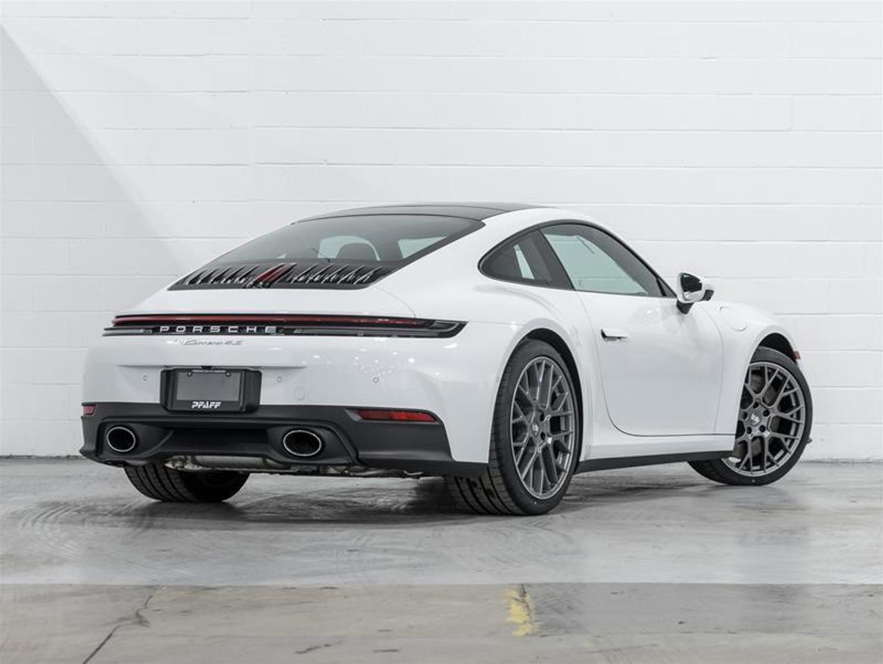 2026 Porsche 911  Photo