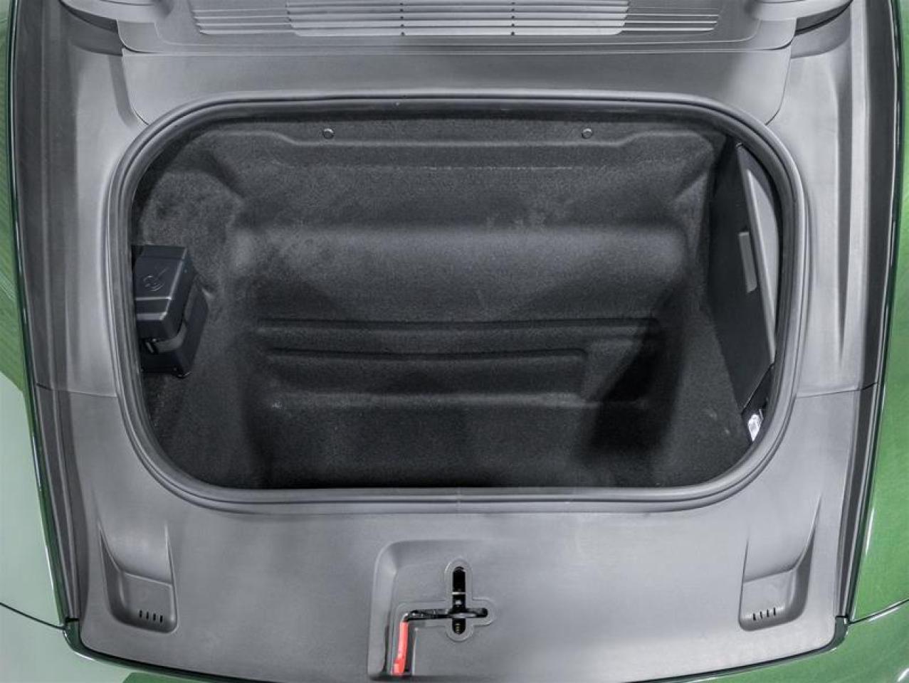 2026 Porsche 911  Photo2