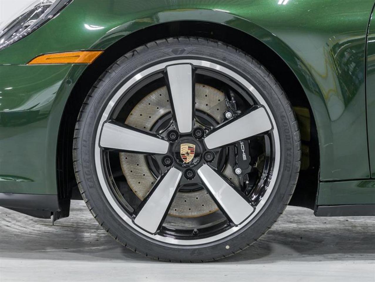 2026 Porsche 911  Photo4