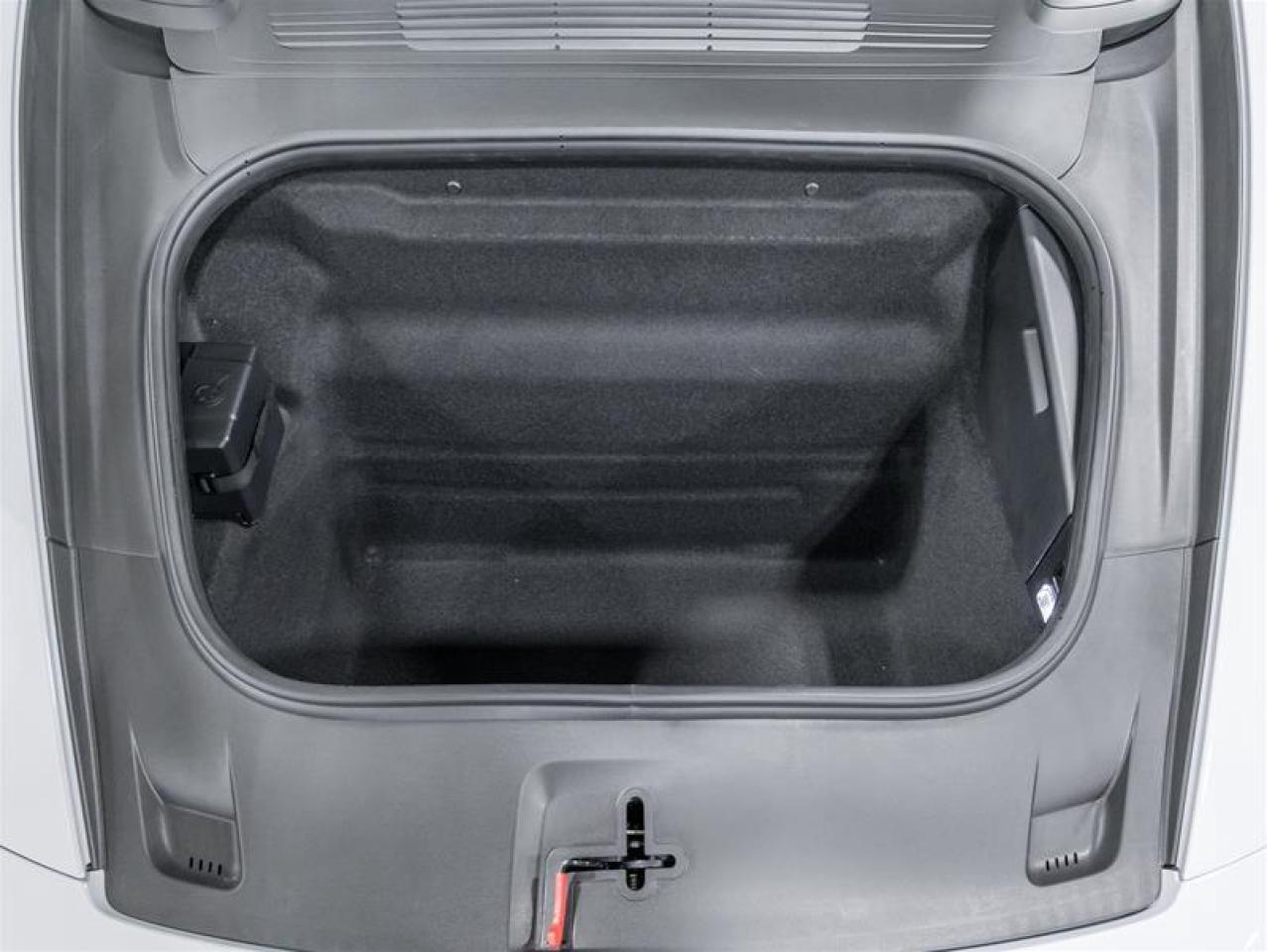 2026 Porsche 911  Photo2