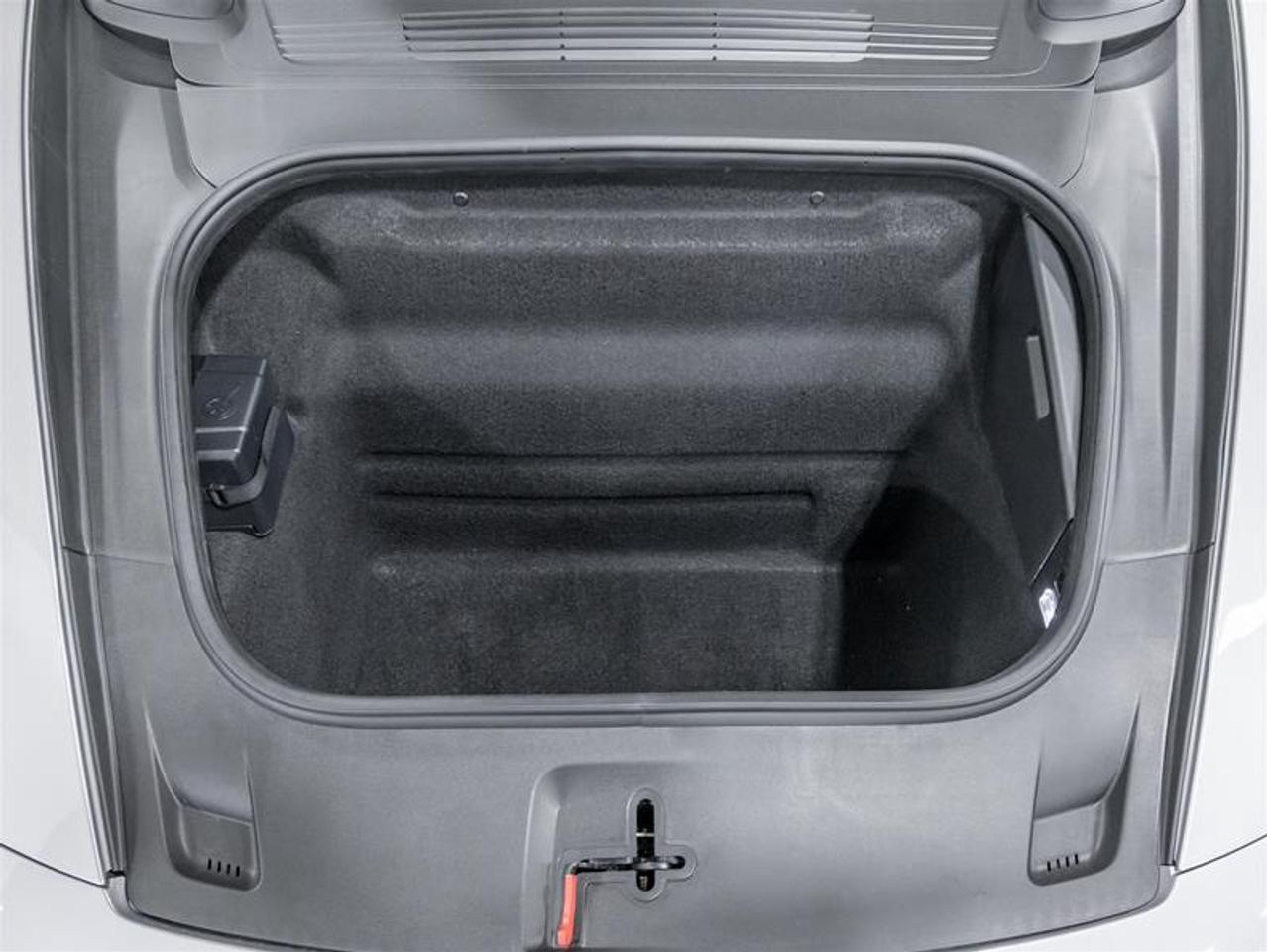 2026 Porsche 911  Photo2