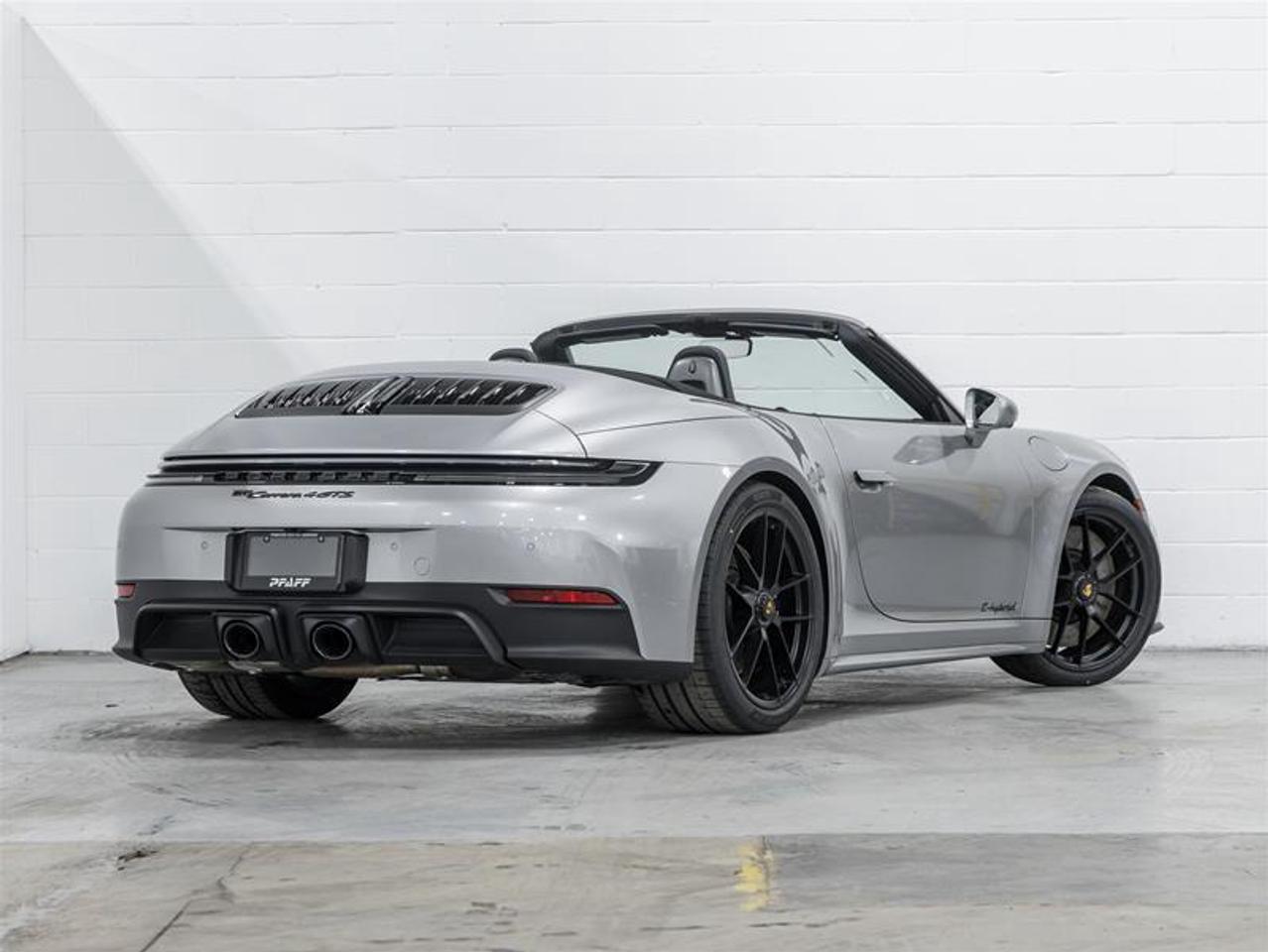 2026 Porsche 911  Photo