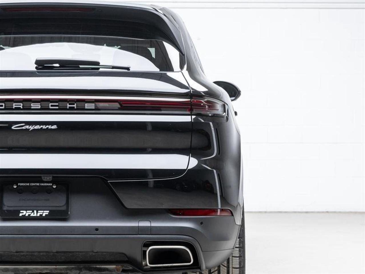 2025 Porsche Cayenne  Photo