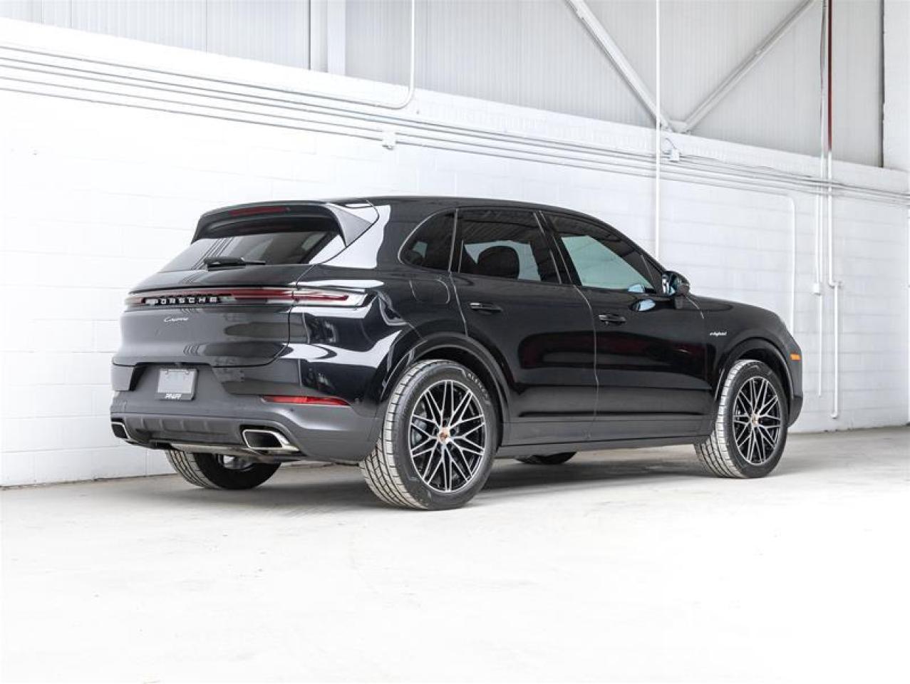2025 Porsche Cayenne  Photo