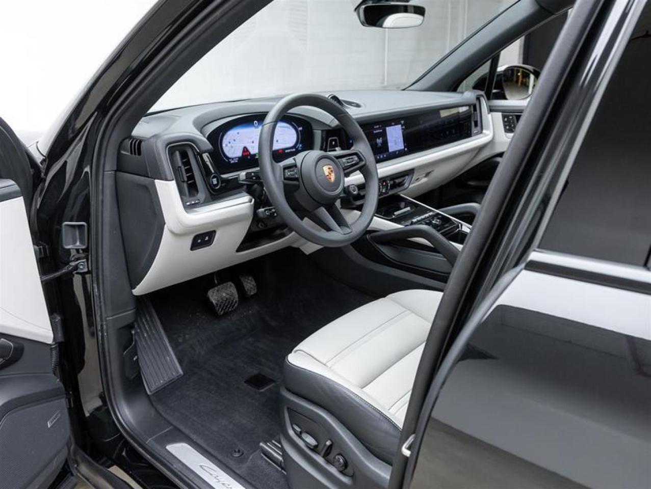 2025 Porsche Cayenne  Photo