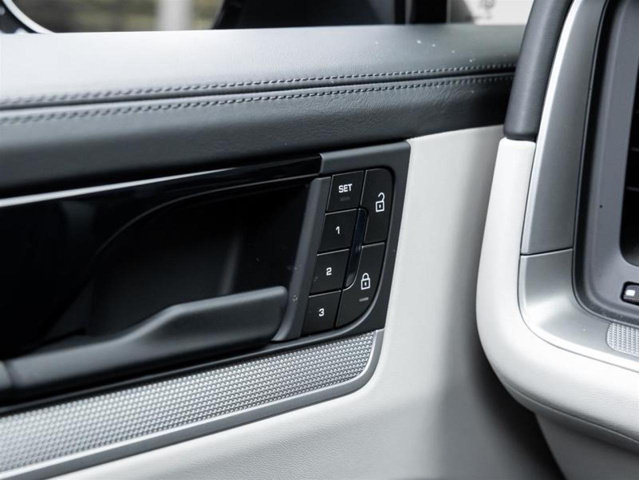 2025 Porsche Cayenne  Photo