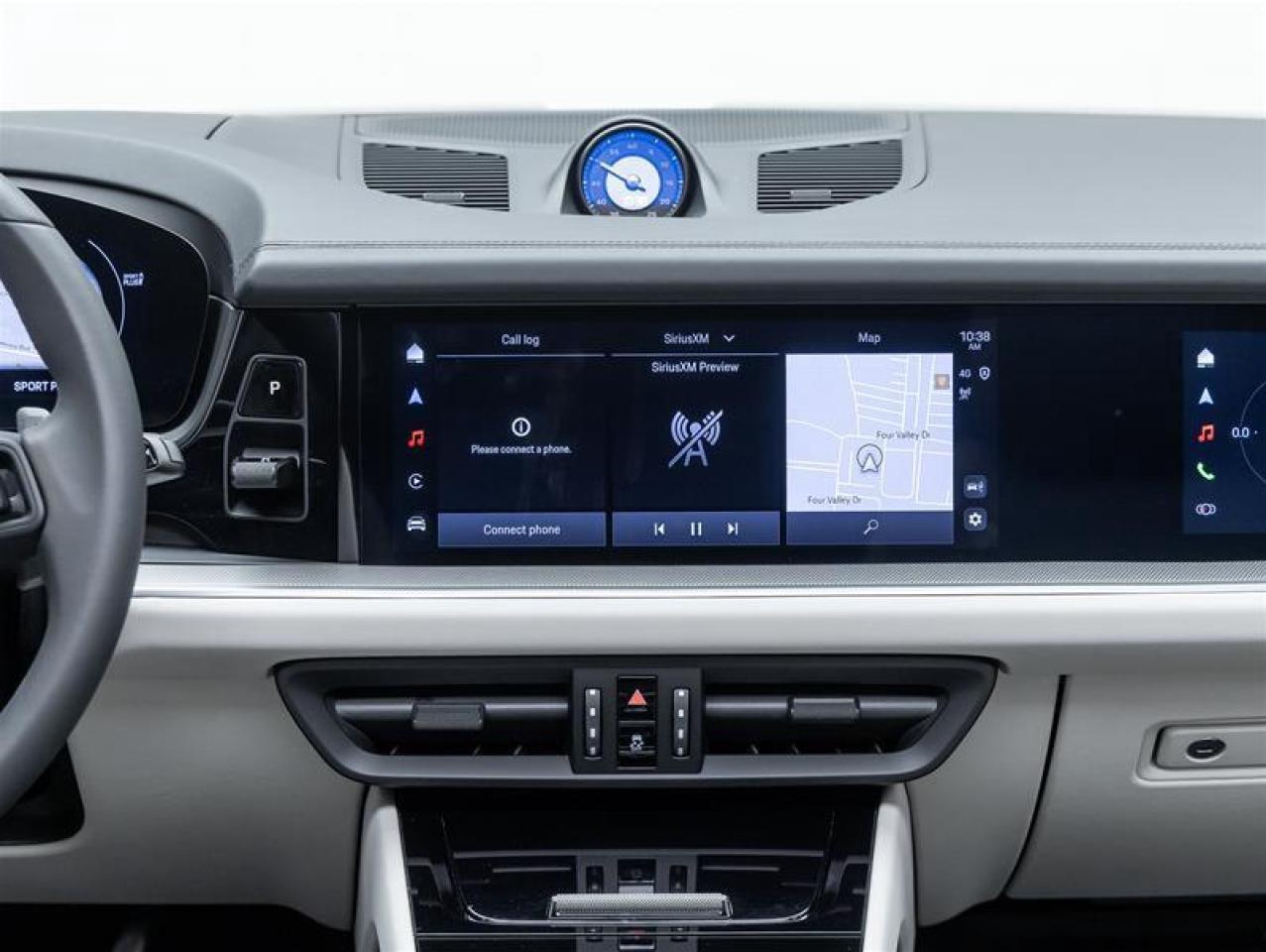 2025 Porsche Cayenne  Photo