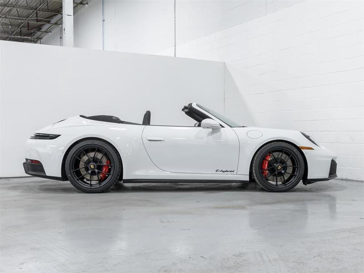 2026 Porsche 911  Photo