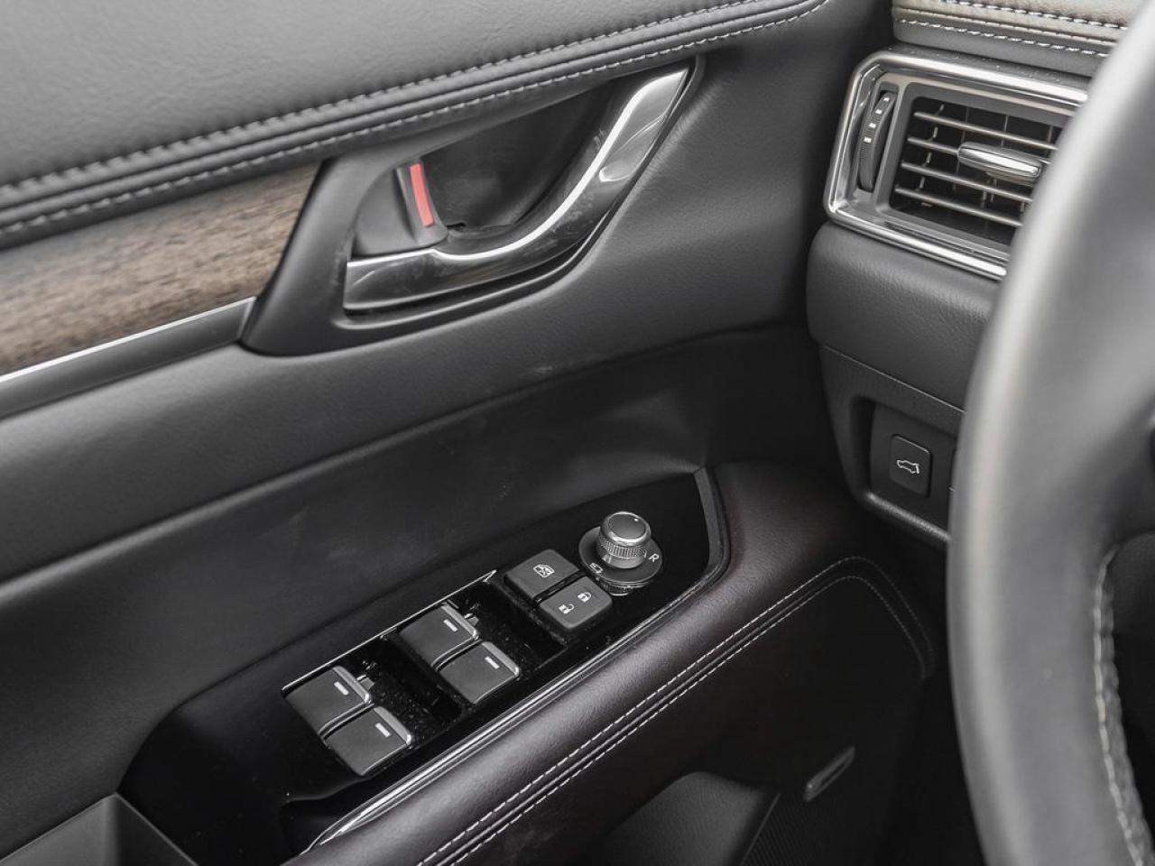 2025 Mazda CX-5 Signature 4dr i-ACTIV All-Wheel Drive Sport Utility Photo