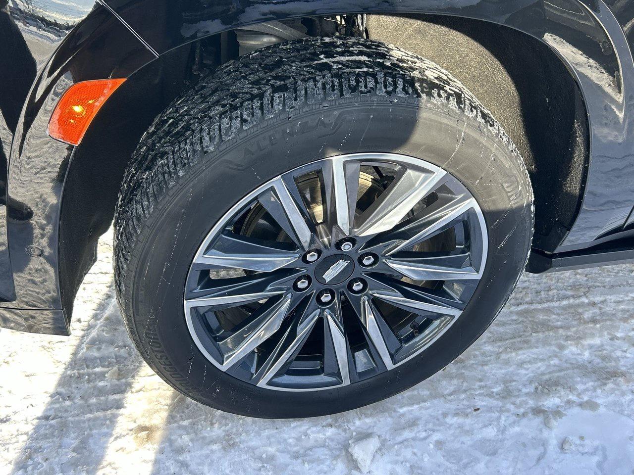 2022 Cadillac Escalade Sport Low KMs Power Steps Air Suspension Soft-Clos Photo