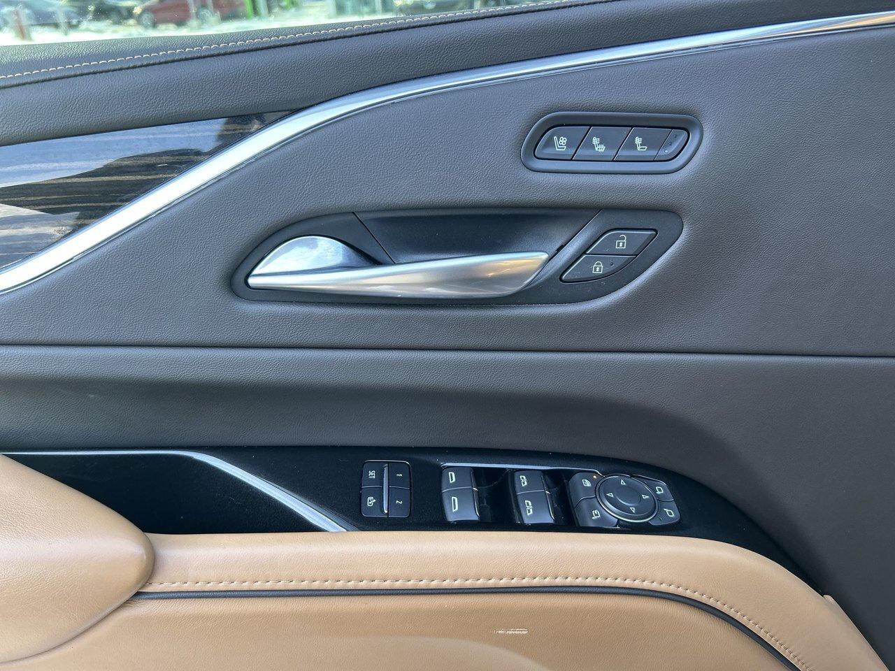 2022 Cadillac Escalade Sport Low KMs Power Steps Air Suspension Soft-Clos Photo