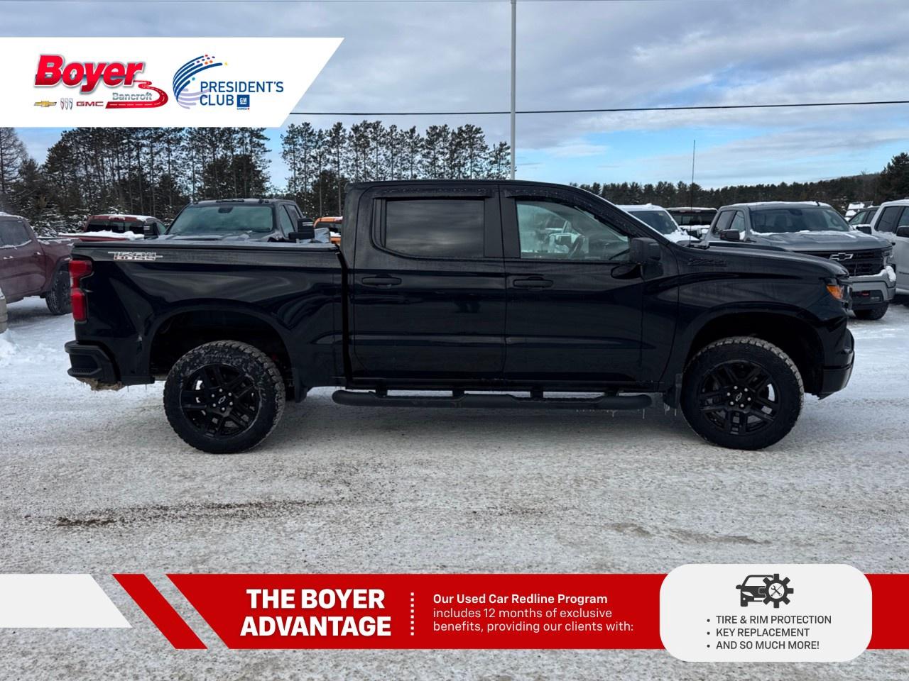 2023 Chevrolet Silverado 1500 Crew Cab Short Box 4-Wheel Drive Custom Trail Boss Photo3
