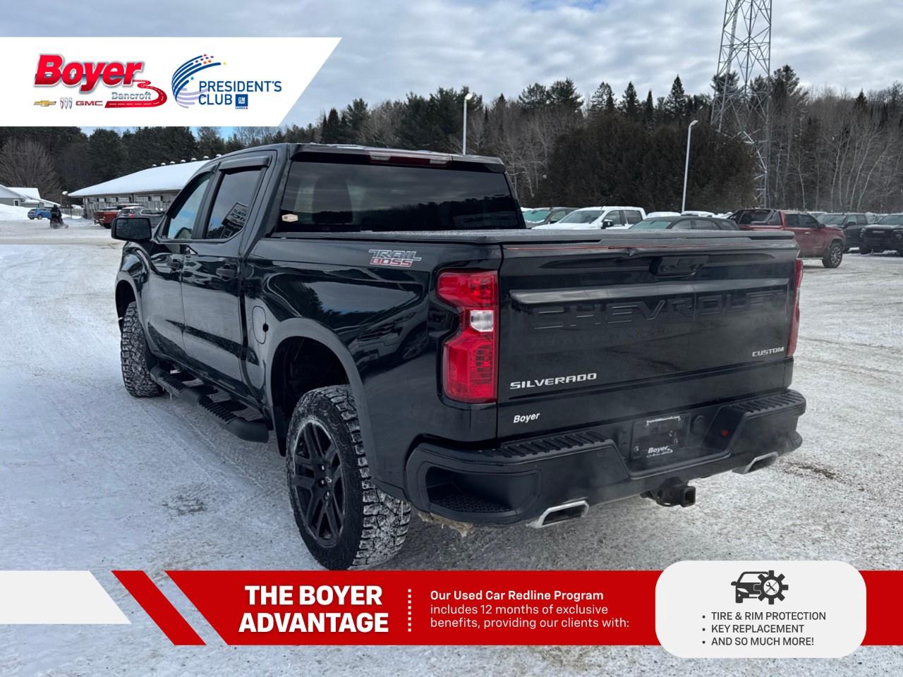 2023 Chevrolet Silverado 1500 Crew Cab Short Box 4-Wheel Drive Custom Trail Boss Photo