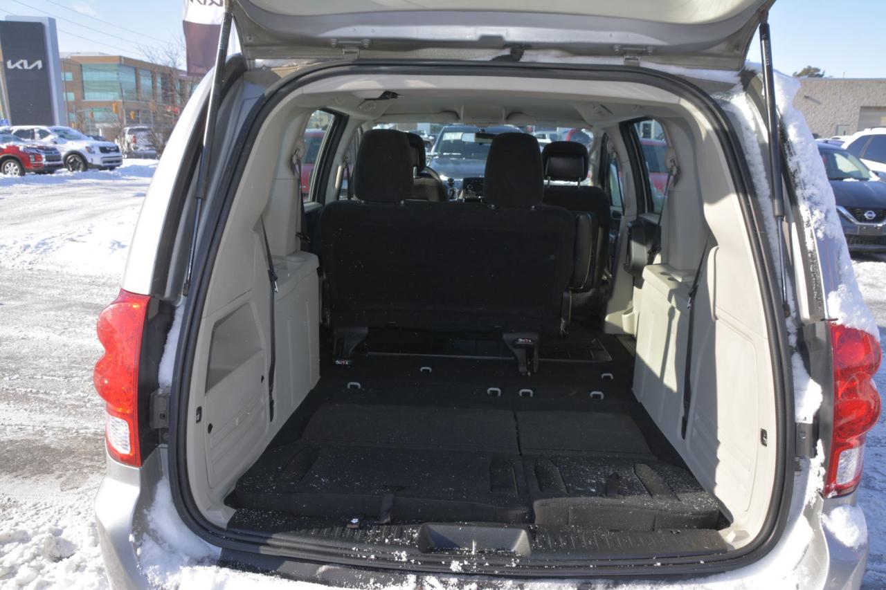 2014 Dodge Grand Caravan GRAND CARAVAN SE Photo