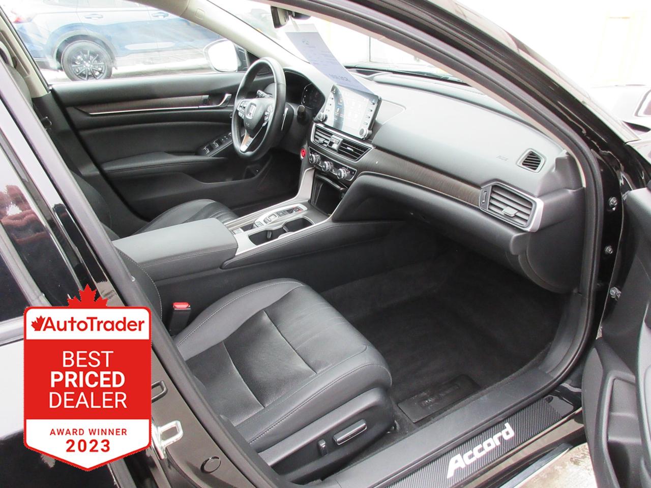 2020 Honda Accord Touring 2.0T 4dr Sedan Photo