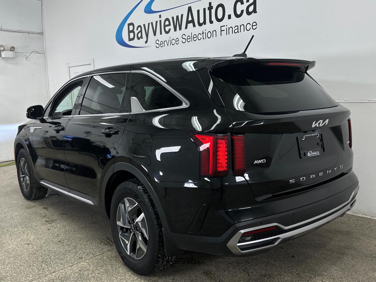 2022 Kia Sorento Hybrid LX 4dr All-Wheel Drive Photo