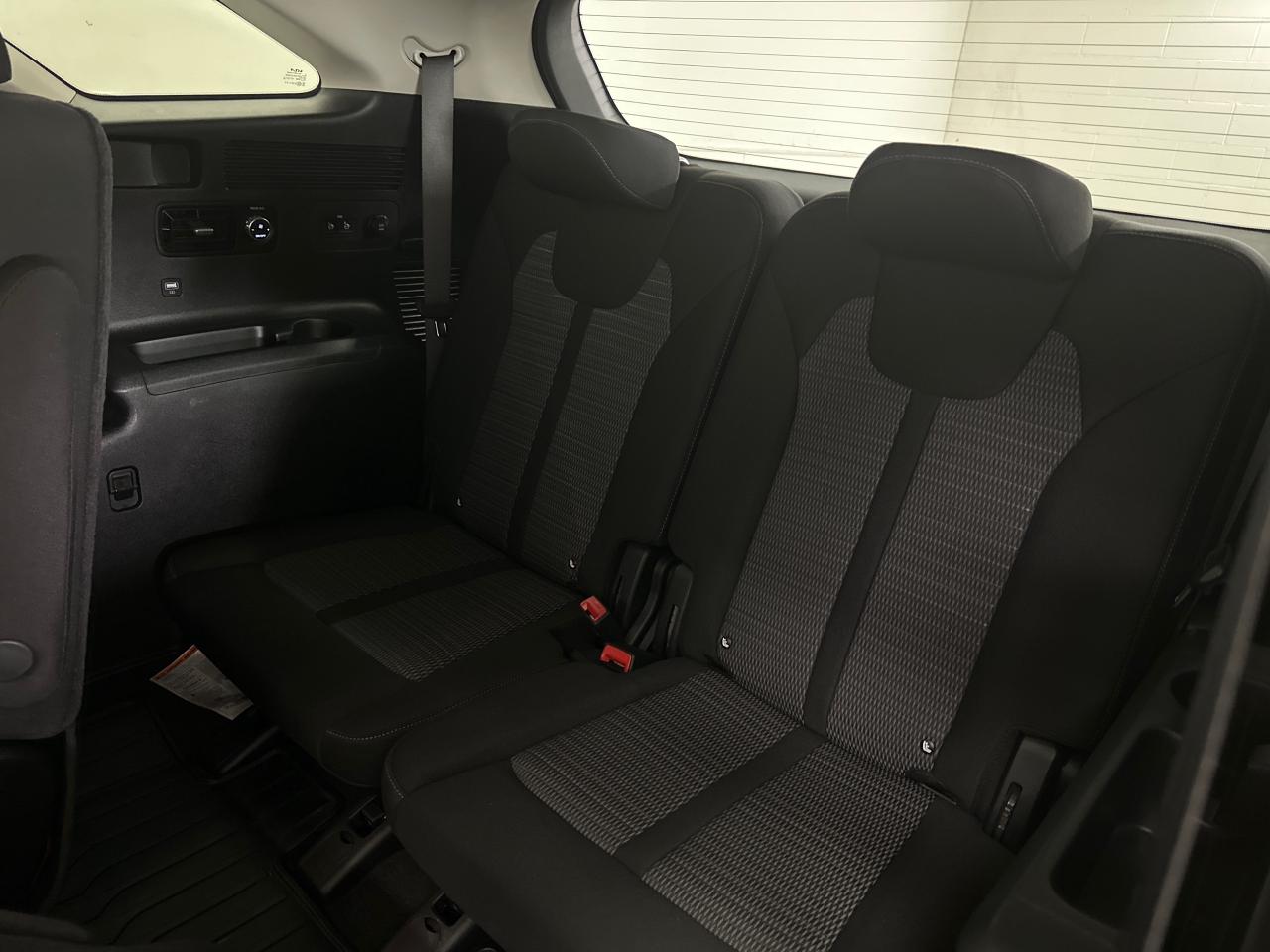 2022 Kia Sorento Hybrid LX 4dr All-Wheel Drive Photo