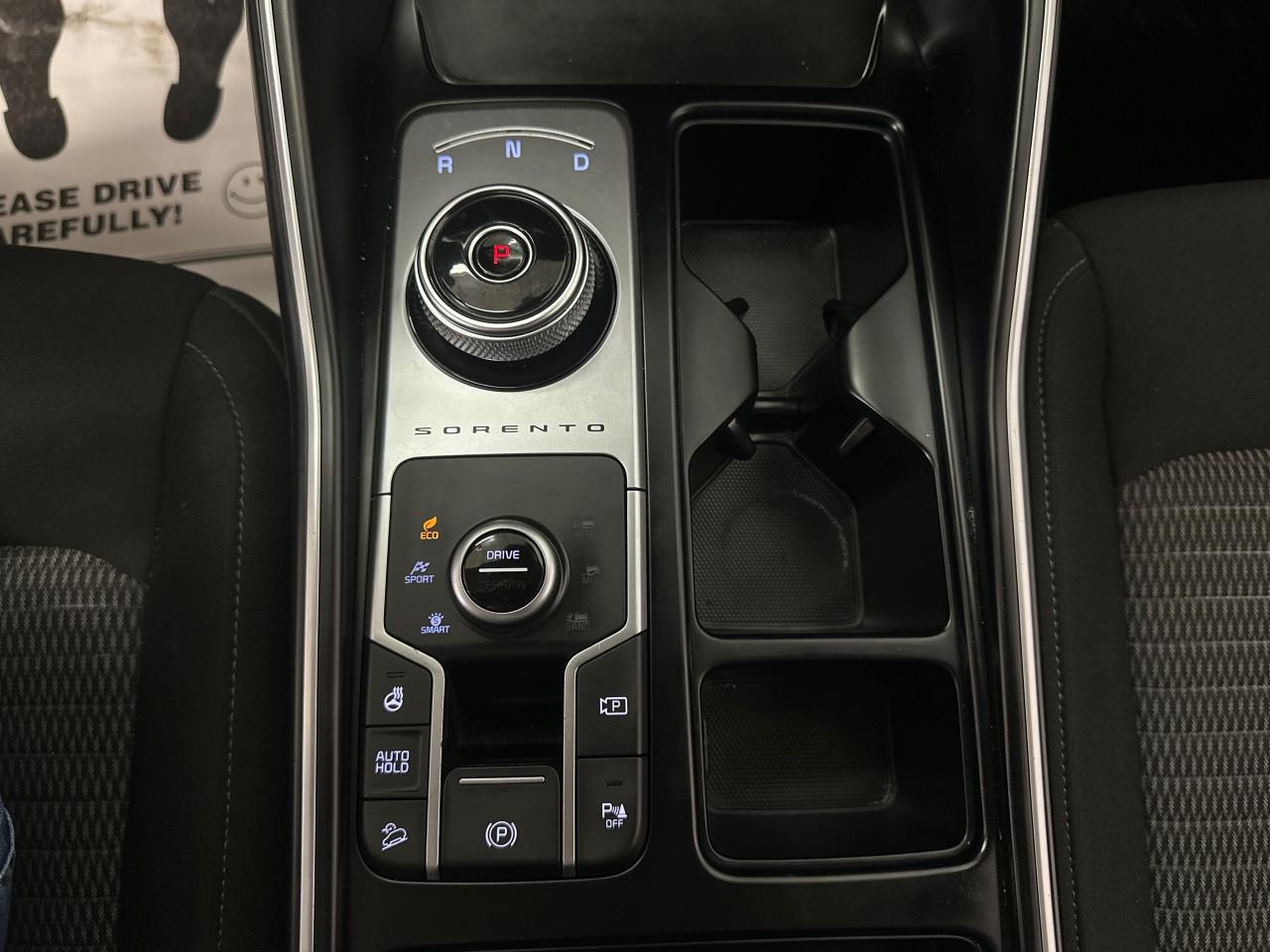 2022 Kia Sorento Hybrid LX 4dr All-Wheel Drive Photo