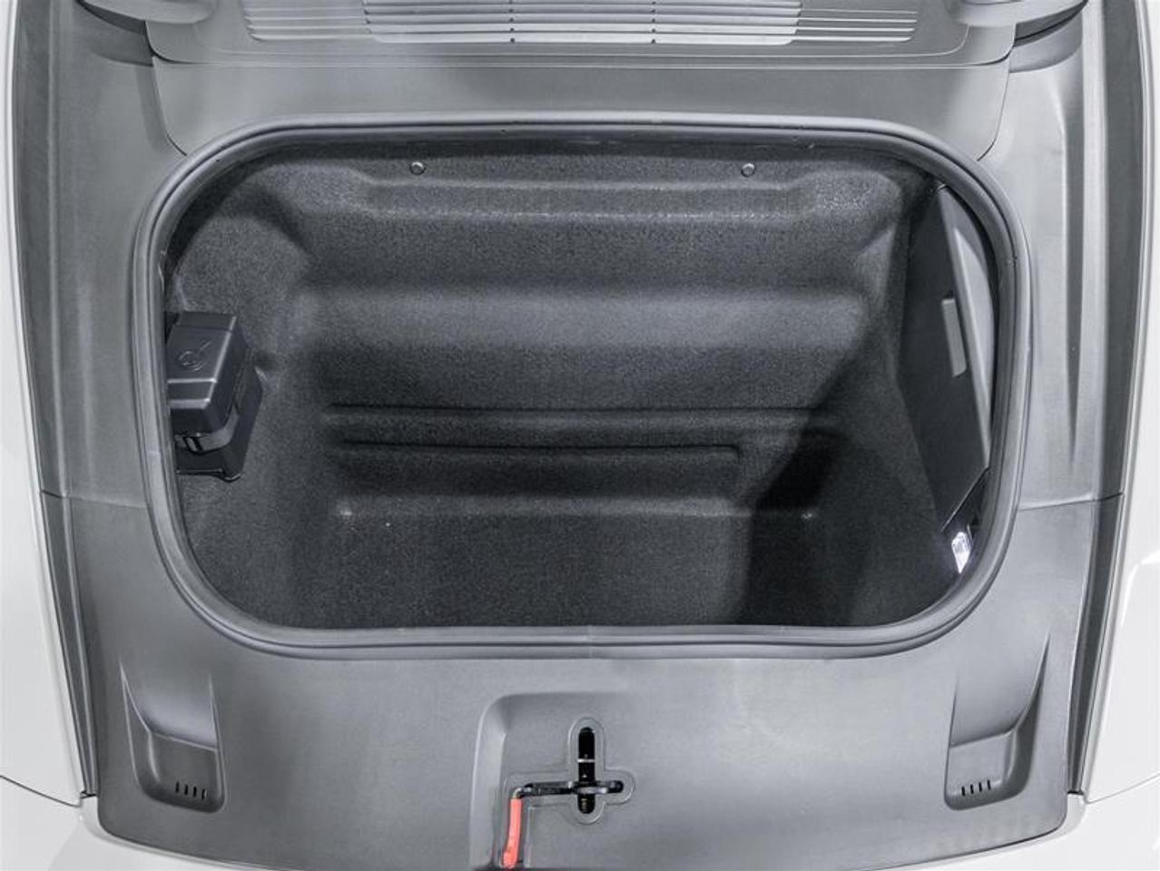 2026 Porsche 911  Photo2