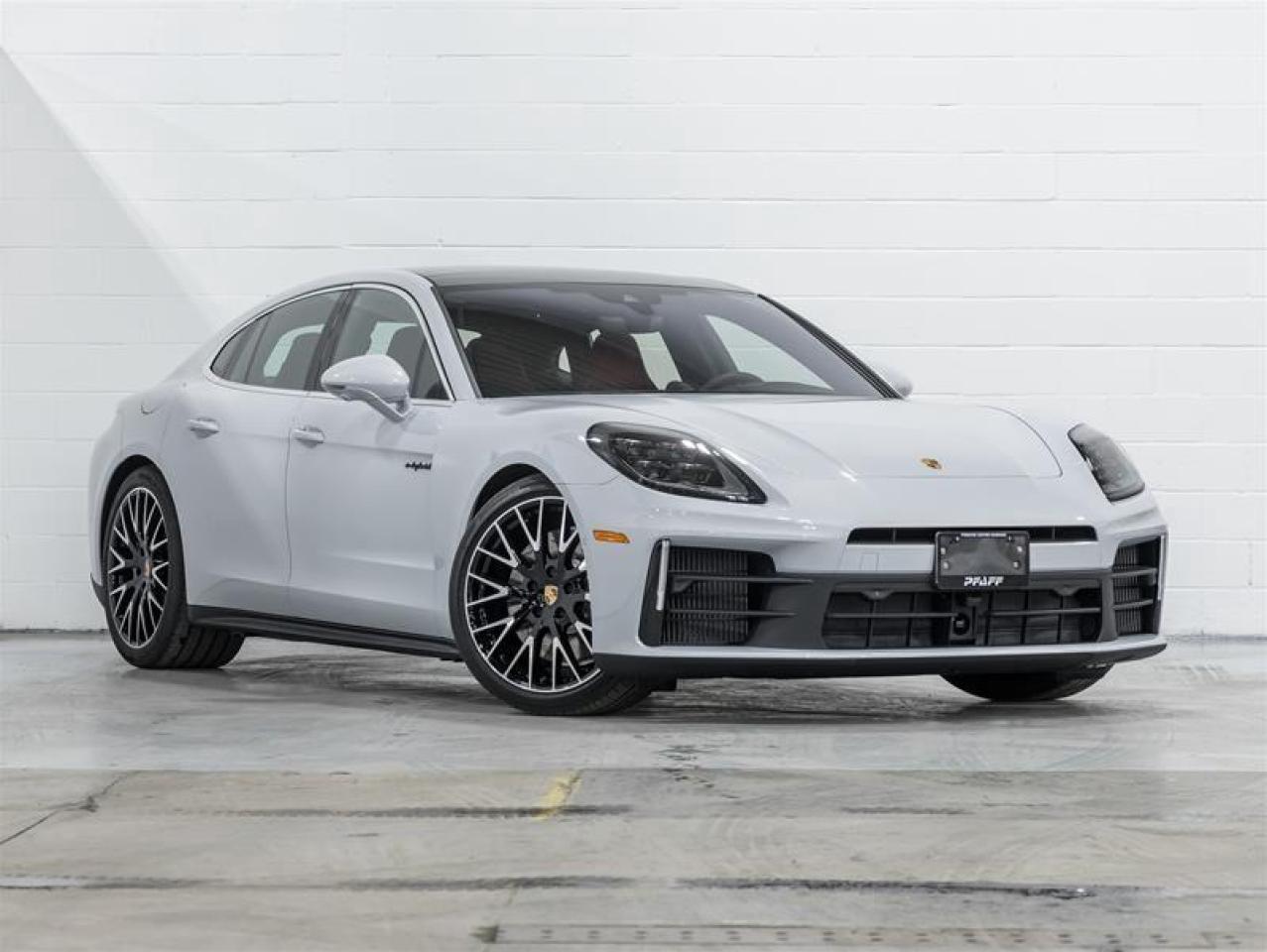 2026 Porsche Panamera  Photo