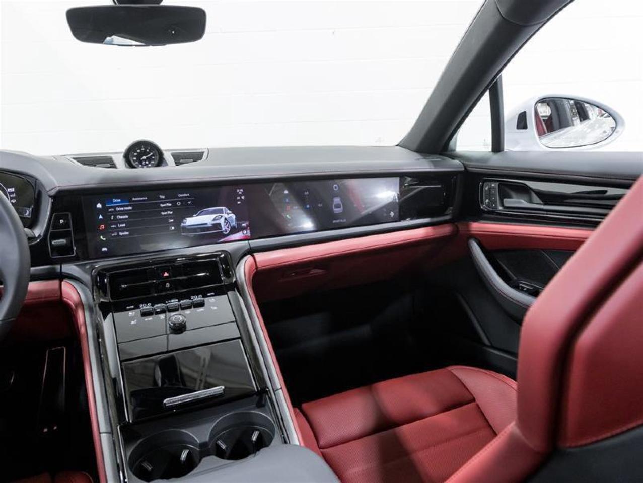 2026 Porsche Panamera  Photo