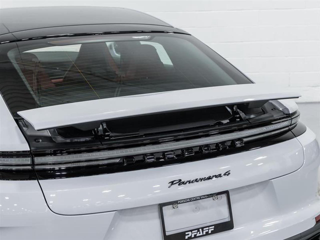 2026 Porsche Panamera  Photo