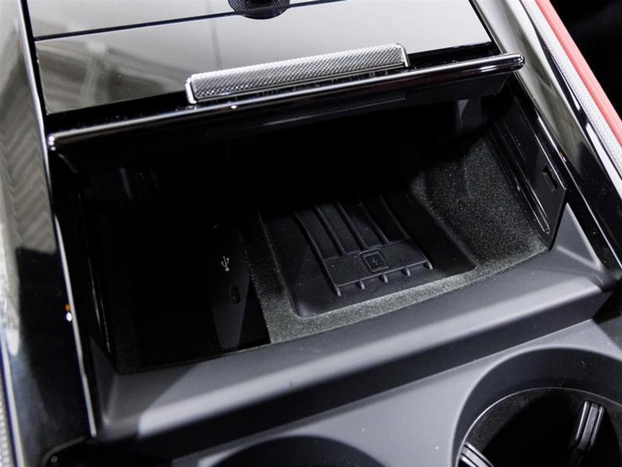 2026 Porsche Panamera  Photo