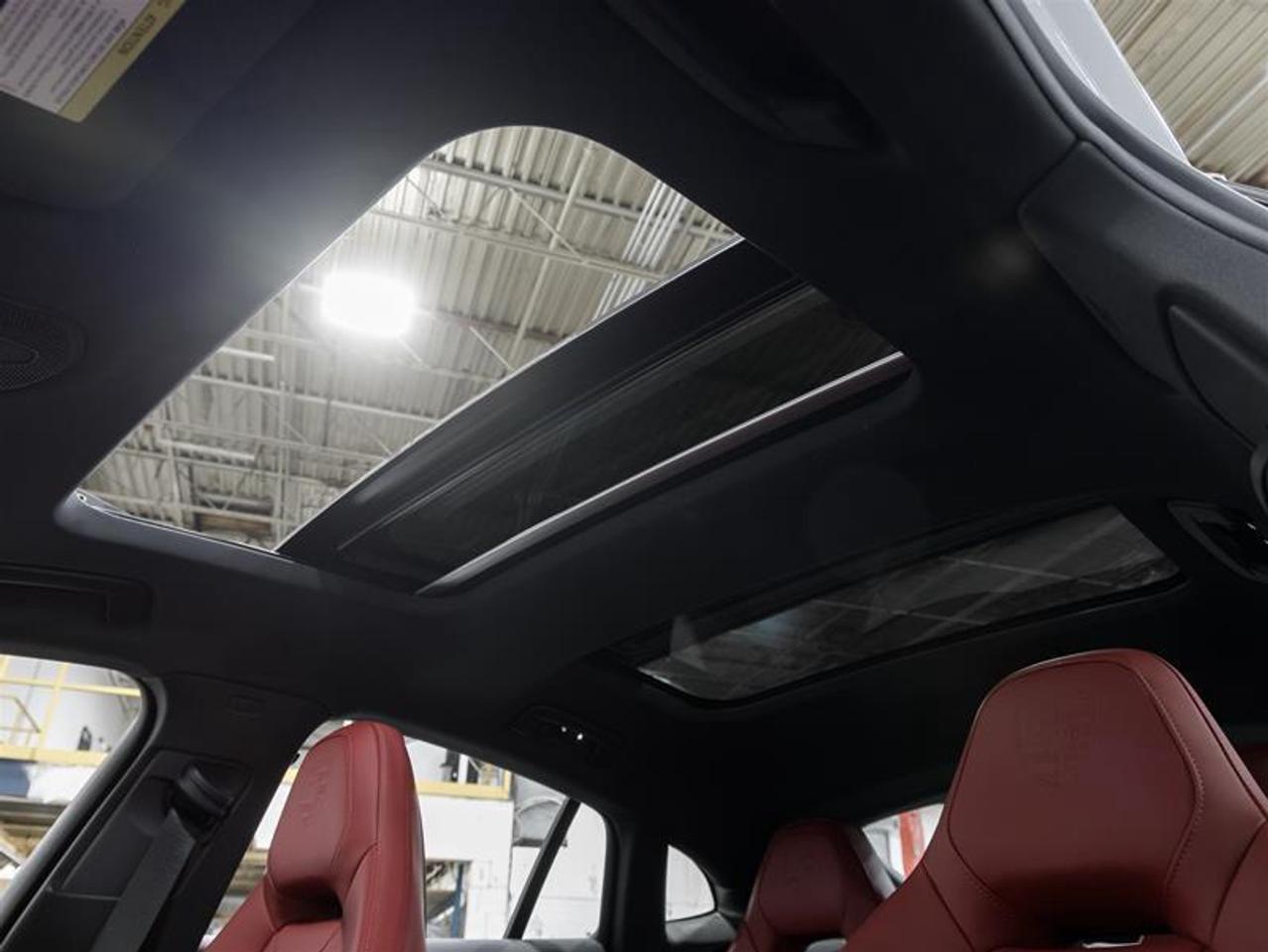 2026 Porsche Panamera  Photo