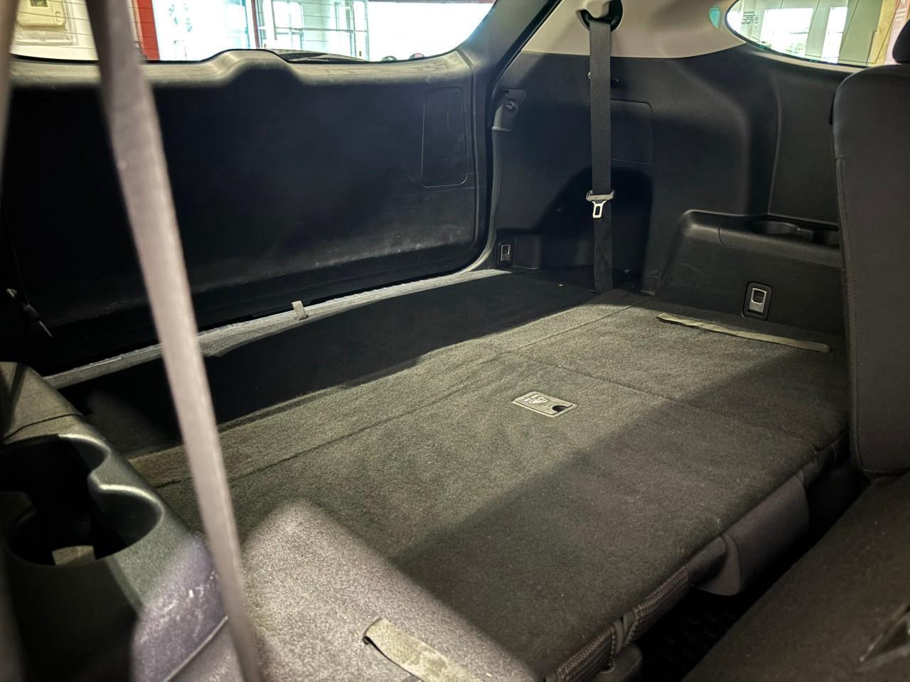 2020 Toyota Highlander Hybrid LE Photo