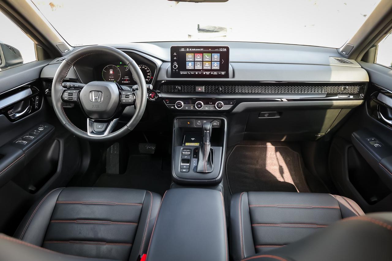 2024 Honda CR-V Hybrid Touring 4dr All-Wheel Drive Photo