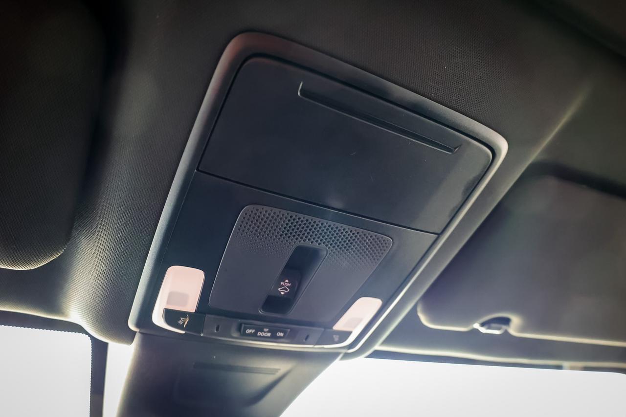 2024 Honda CR-V Hybrid Touring 4dr All-Wheel Drive Photo